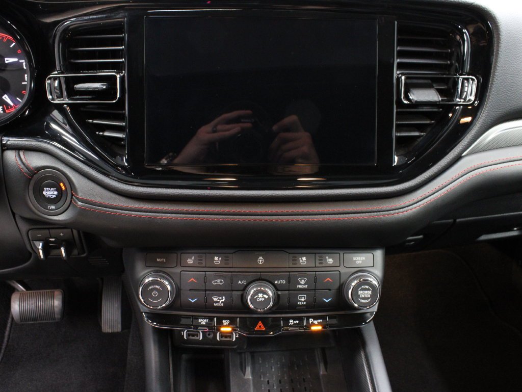 Used 2025 Dodge Durango R/T AWD/4WD image 17