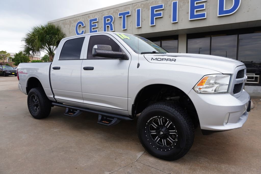 Used 2014 RAM 1500 Express AWD/4WD image 1