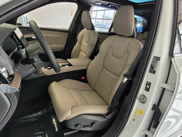 New 2026 Volvo XC90 B6 Ultra w/ Protection Package AWD/4WD image 11