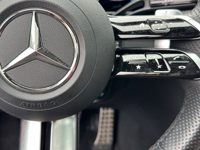 Used 2024 Mercedes-Benz GLC 300 4MATIC image 21