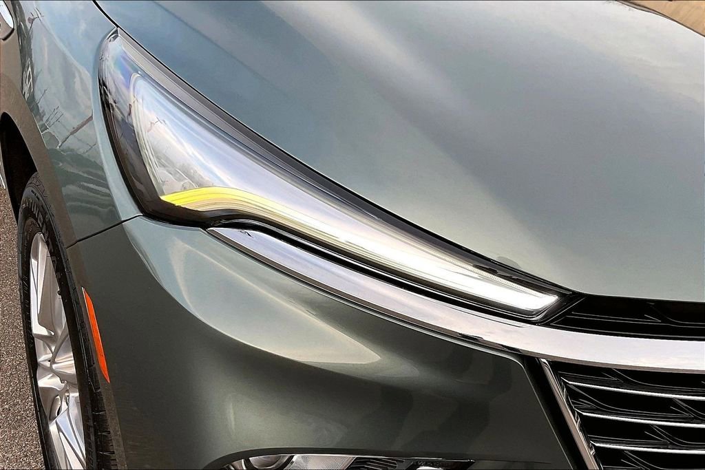 Used 2023 Buick Enclave Essence w/ Experience Buick Package image 28