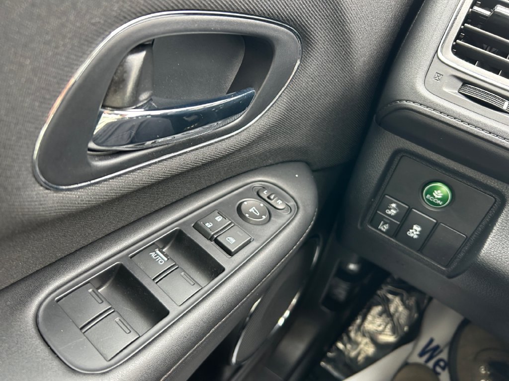 Used 2021 Honda HR-V EX image 25