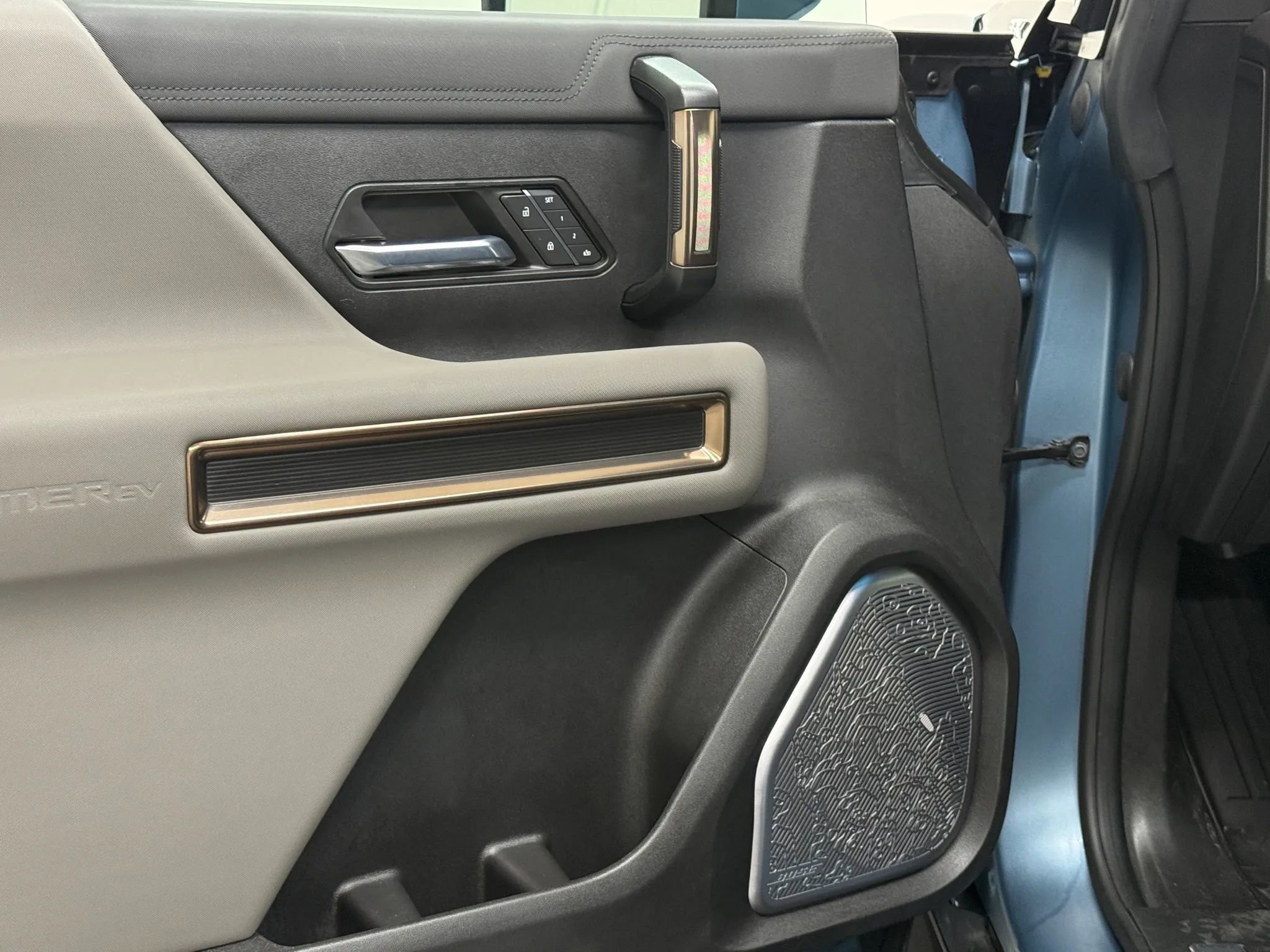 Used 2024 GMC Hummer EV 3X w/ Omega Edition image 20
