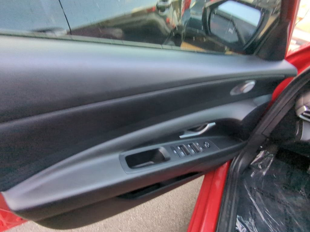 Used 2021 Hyundai Elantra SEL FWD image 8
