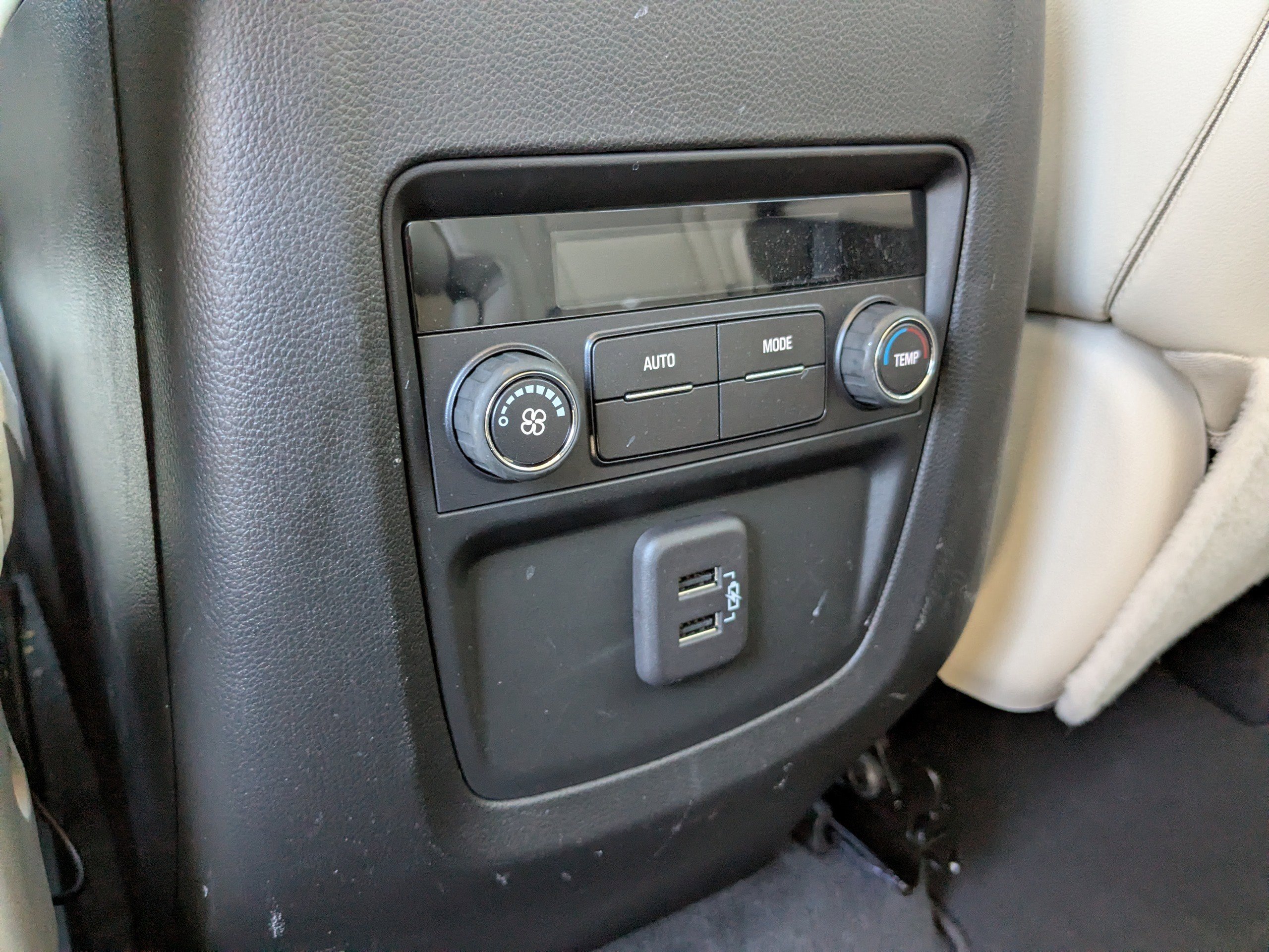 Used 2023 Buick Enclave Essence w/ Experience Buick Package image 16