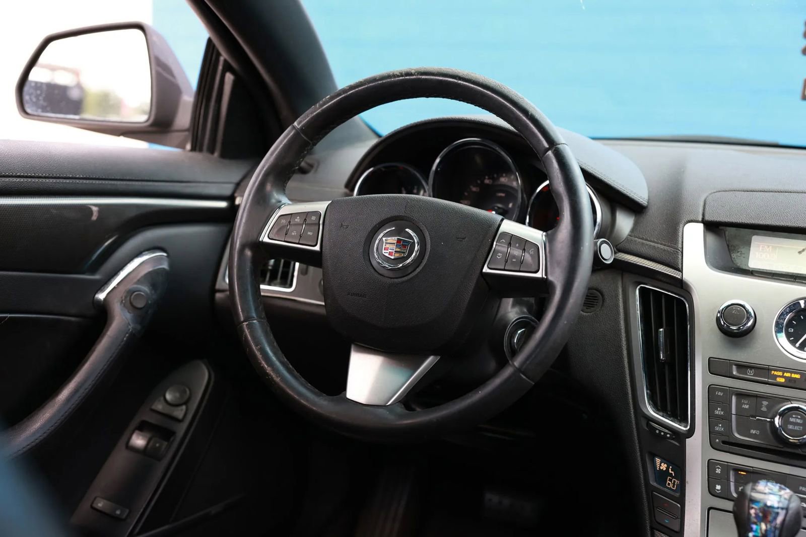 Used 2011 Cadillac CTS Coupe RWD image 28