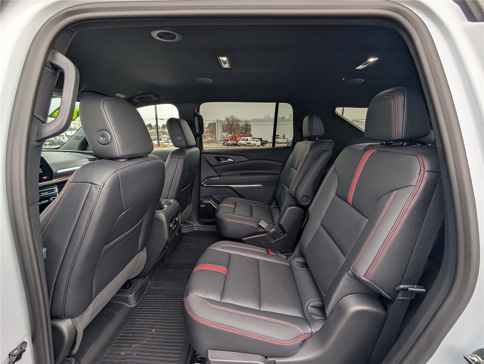 New 2026 Chevrolet Traverse RS w/ LPO, Floor Liner Package image 11