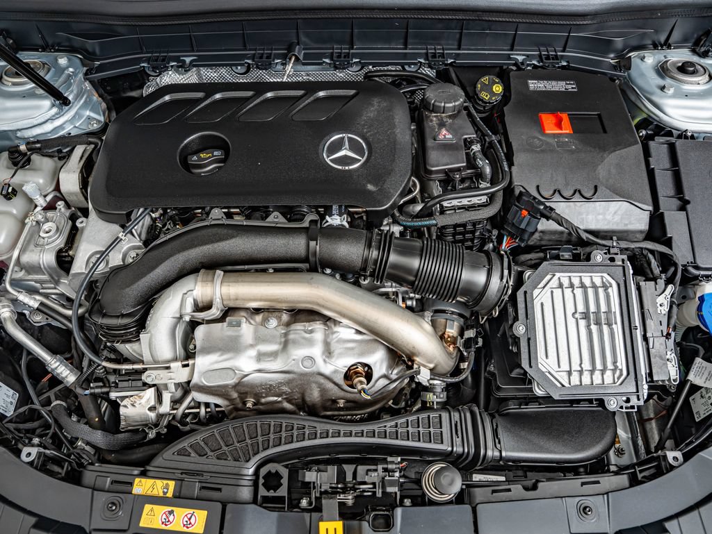 Certified 2026 Mercedes-Benz GLB 250 4MATIC image 41