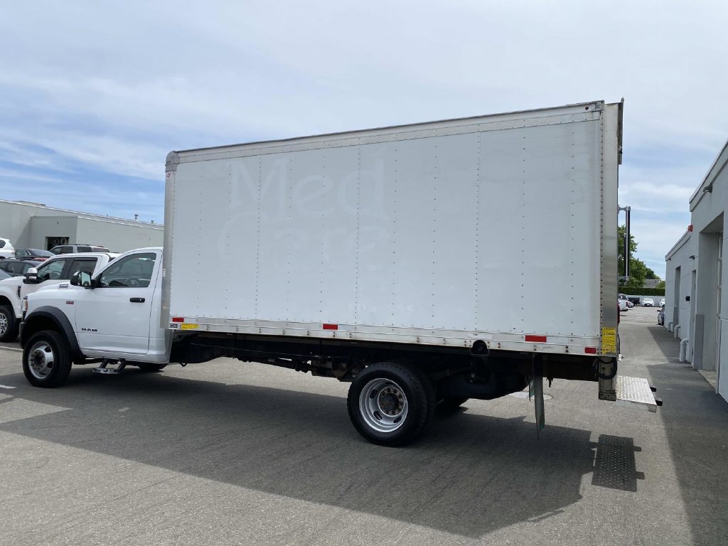 Used 2022 RAM 4500 Tradesman RWD image 8