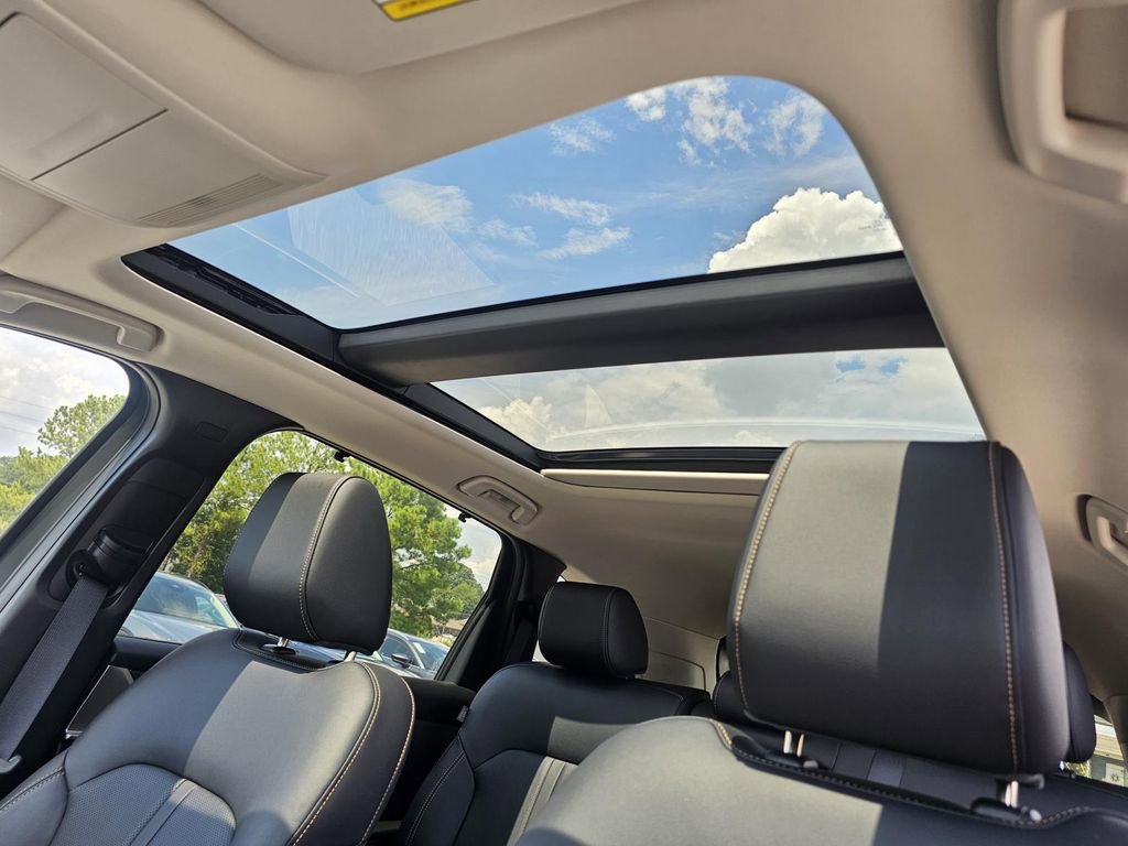 New 2025 MAZDA CX-70 Plug-In Hybrid w/ Premium Pkg image 23
