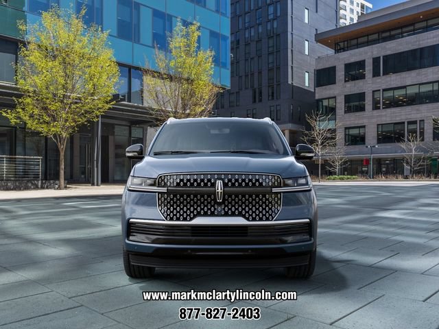 New 2027 Lincoln Navigator Premiere AWD/4WD image 3
