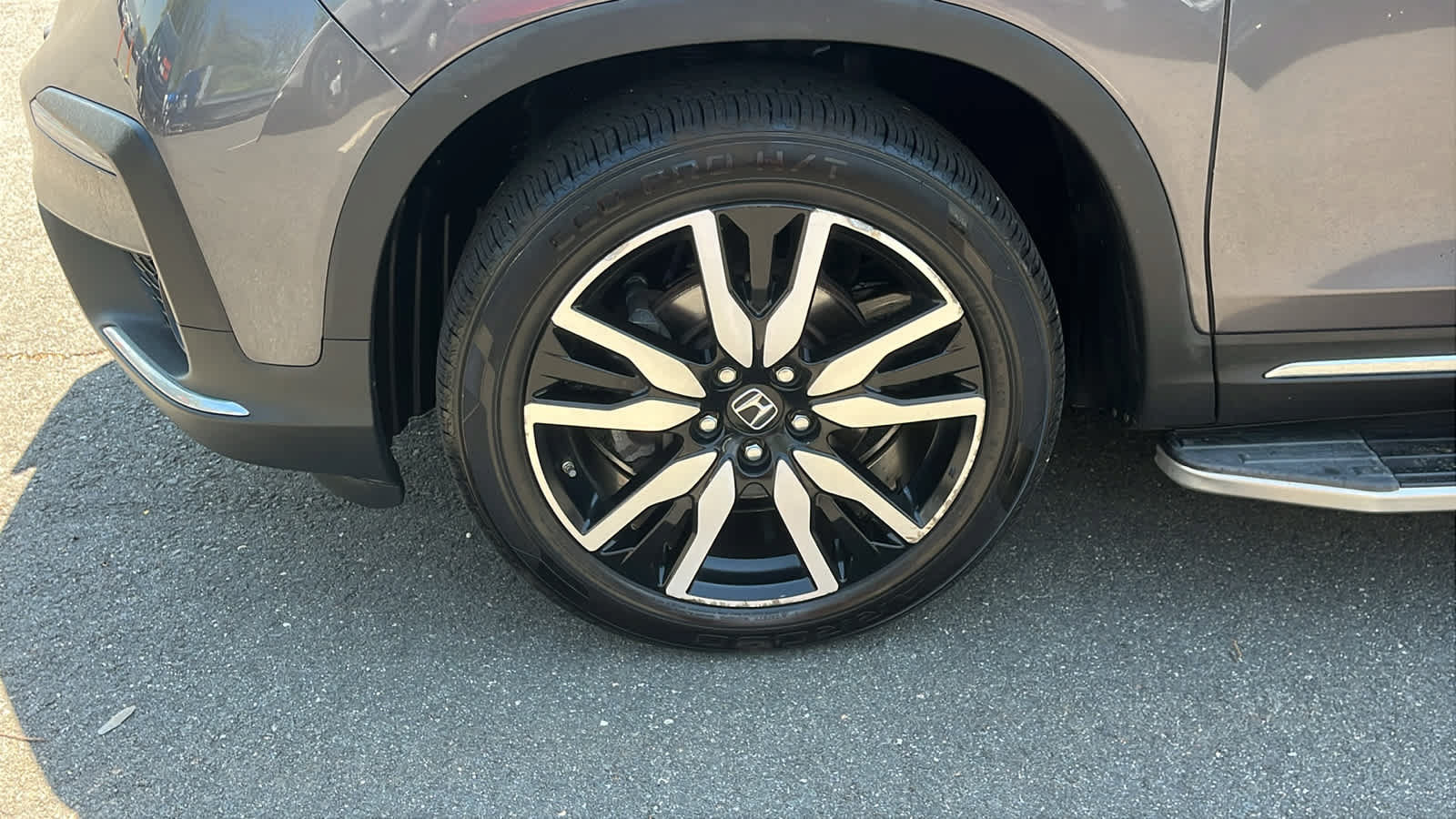 Used 2019 Honda Pilot Touring image 9