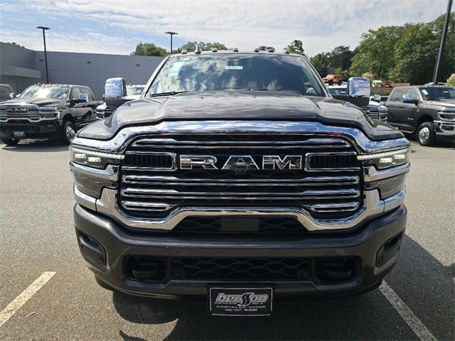 New 2026 RAM 3500 Laramie w/ Max Tow Package image 15