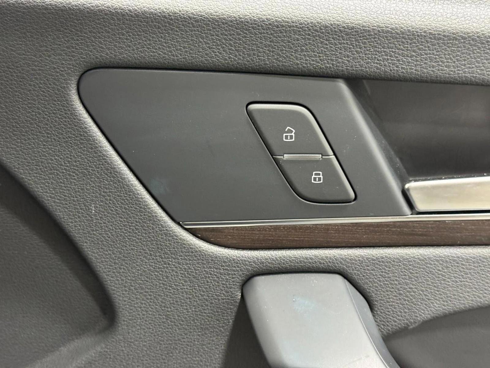 Used 2023 Audi Q5 2.0T Premium Plus w/ Premium Plus Package image 22