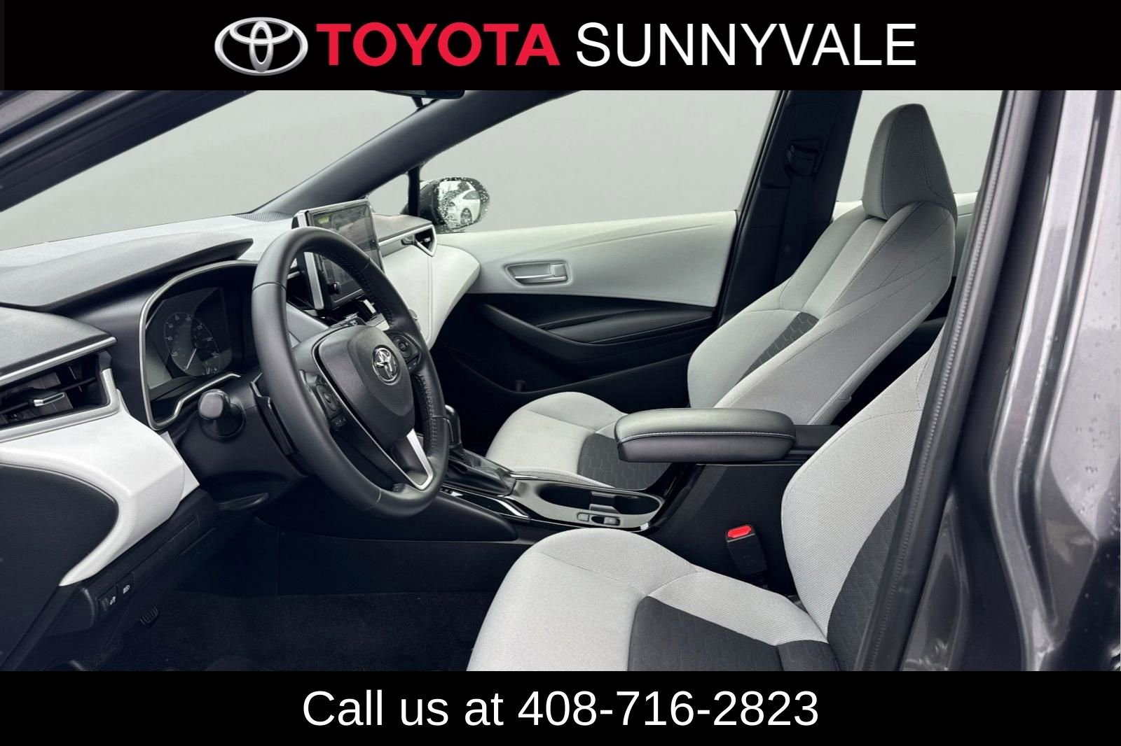 Used 2023 Toyota Corolla SE w/ SE Premium Package image 15