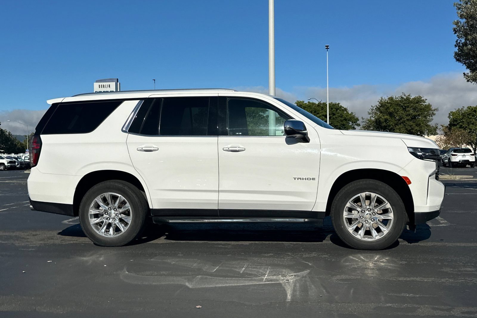 Used 2024 Chevrolet Tahoe Premier RWD image 3