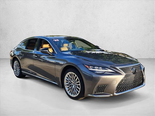 Used 2025 Lexus LS 500 RWD image 3