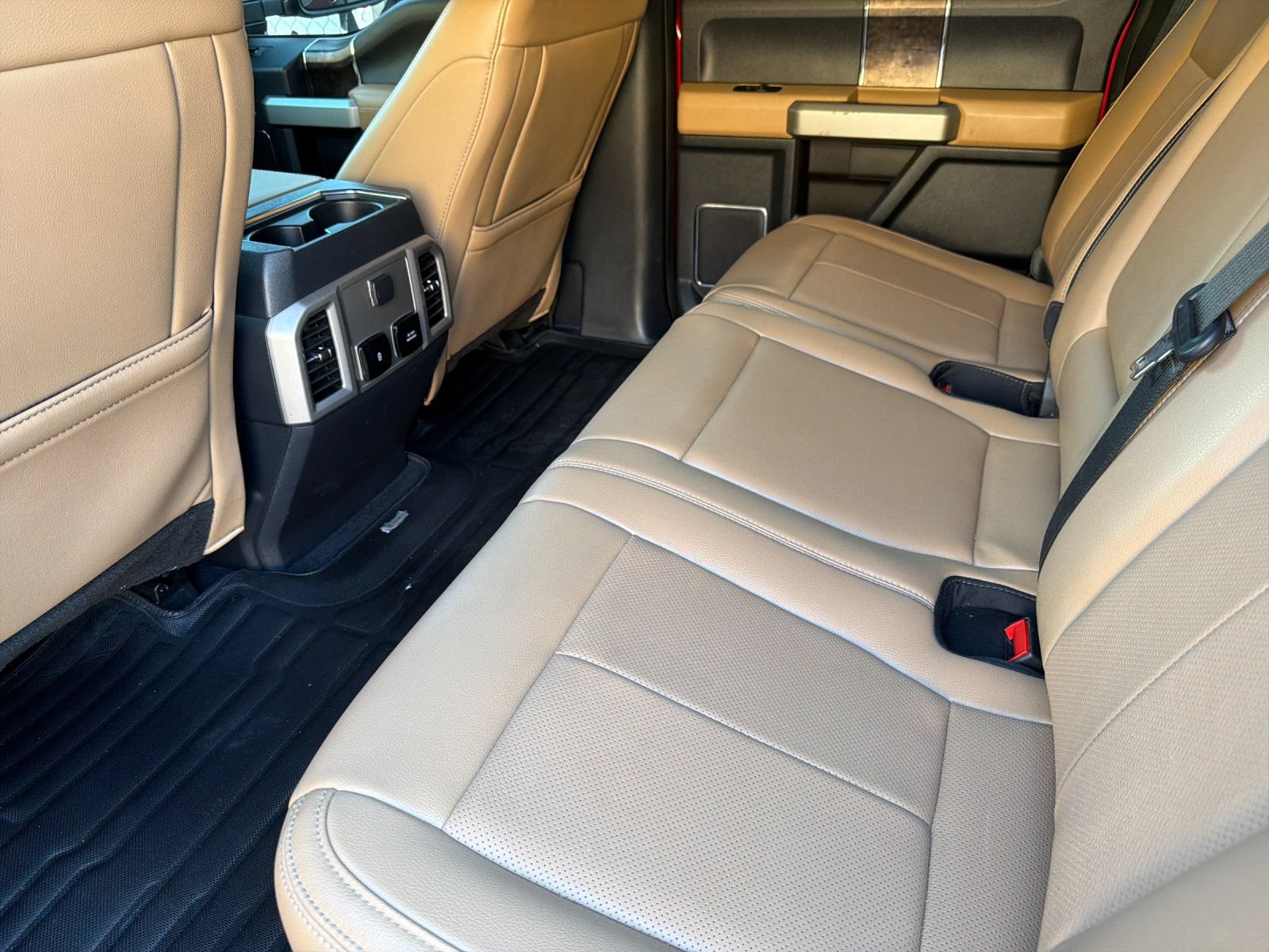 Used 2022 Ford F350 Lariat w/ Lariat Ultimate Package AWD/4WD image 11