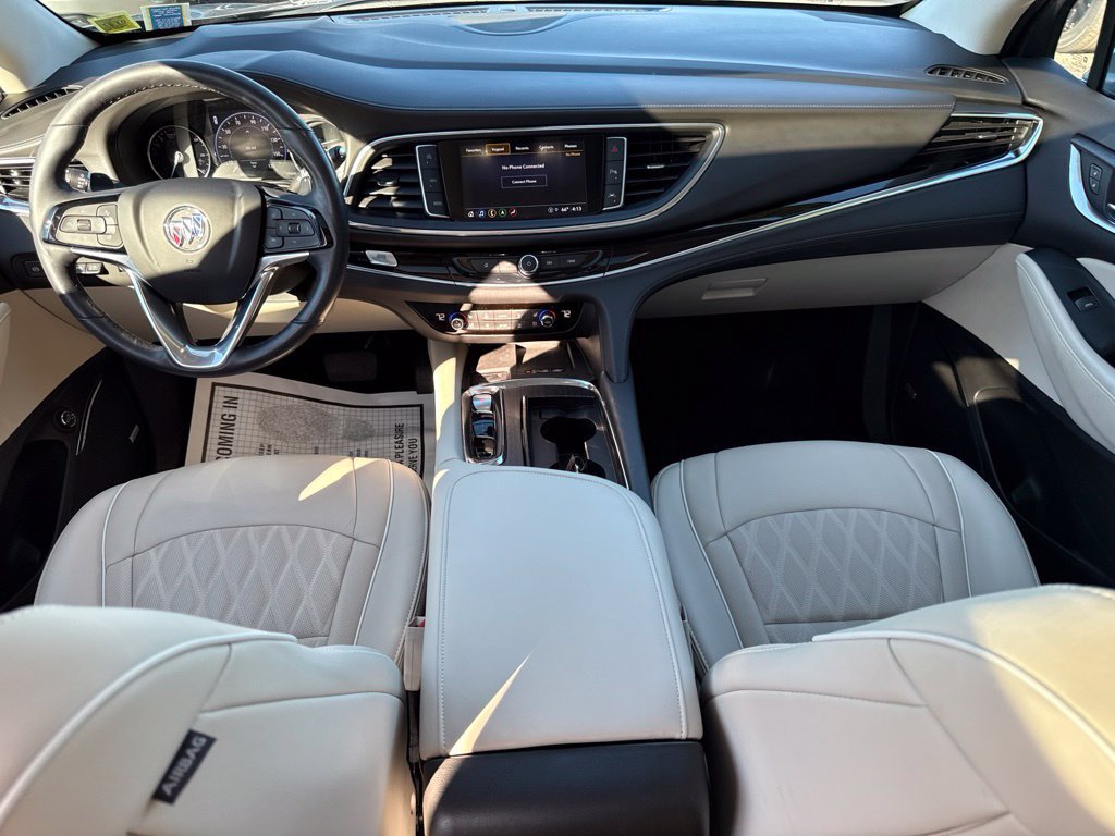 Used 2024 Buick Enclave Avenir w/ Avenir Technology Package AWD/4WD image 19