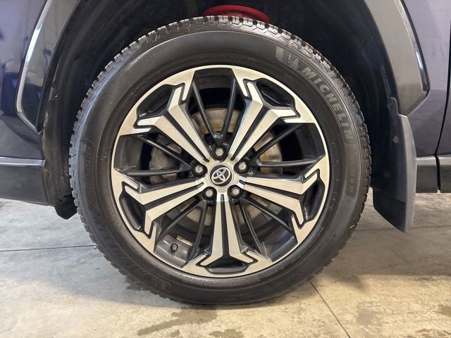 Used 2021 Toyota RAV4 XSE w/ Premium Package AWD/4WD image 9
