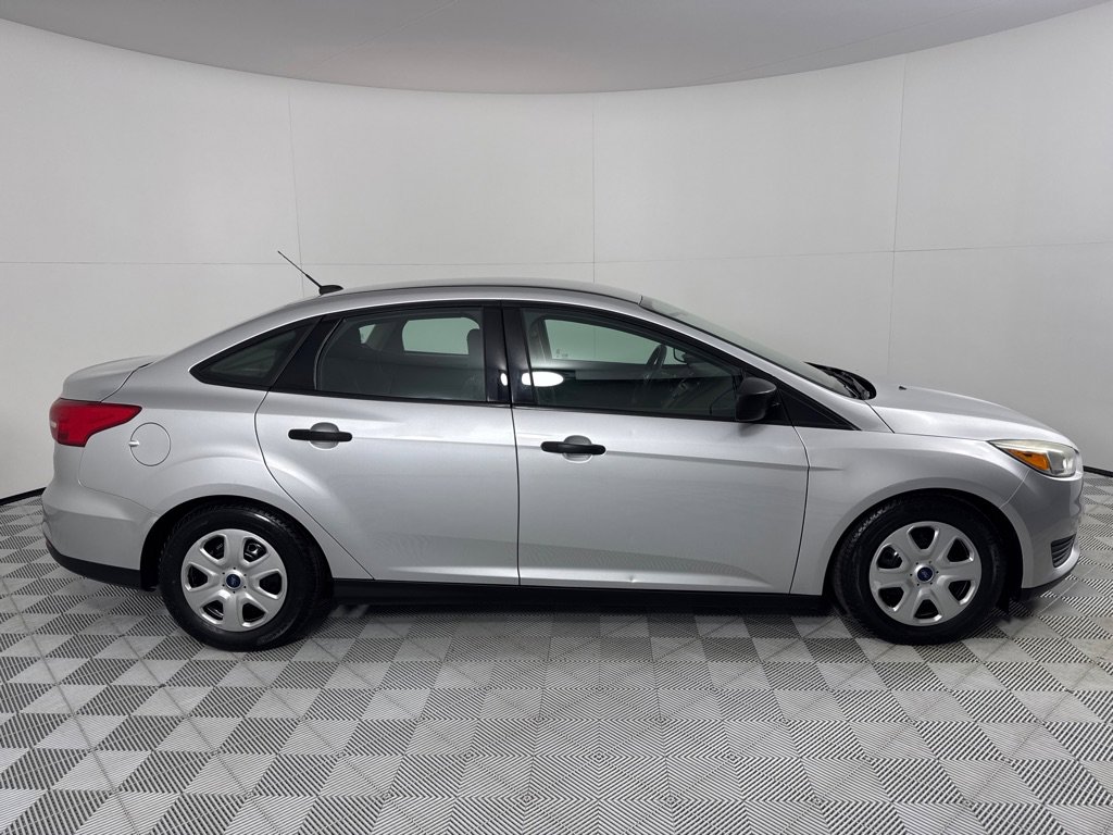 Used 2015 Ford Focus S image 4
