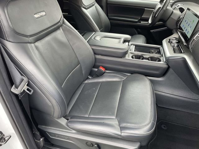 Used 2025 Ford Expedition Max Platinum image 25