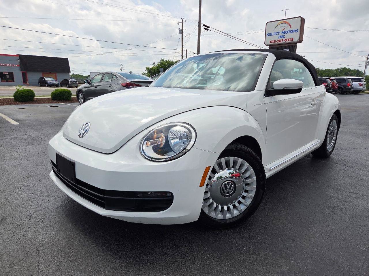 Used 2013 Volkswagen Beetle 2.5 FWD image 2
