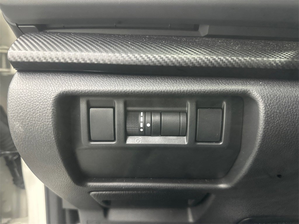 Used 2024 Subaru Crosstrek 2.0i Premium image 32