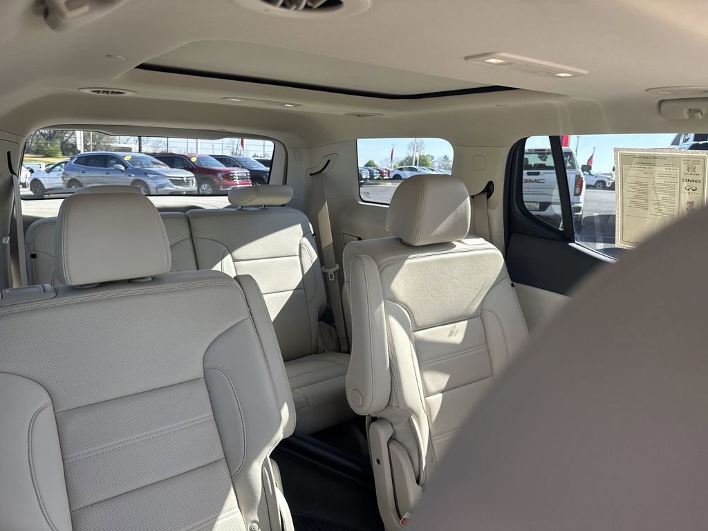 Certified 2022 GMC Acadia Denali w/ Denali Ultimate Package image 14