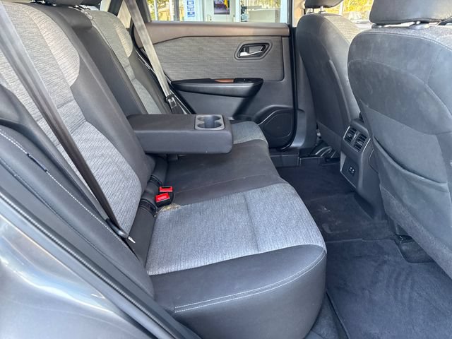 Used 2023 Nissan Rogue SV FWD image 34