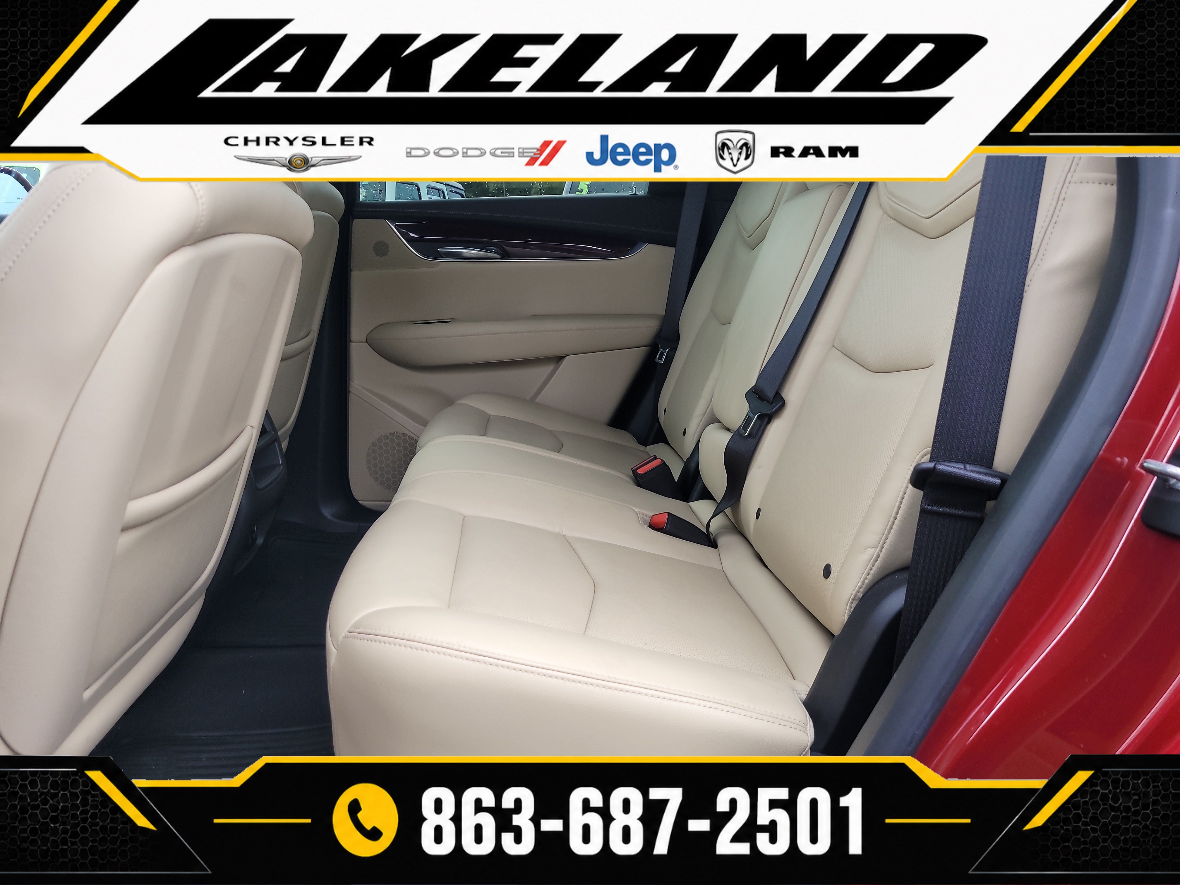 Used 2017 Cadillac XT5 Luxury w/ Driver Awareness Package FWD image 11