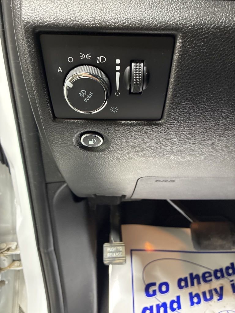 Used 2021 Jeep Grand Cherokee Laredo X image 13