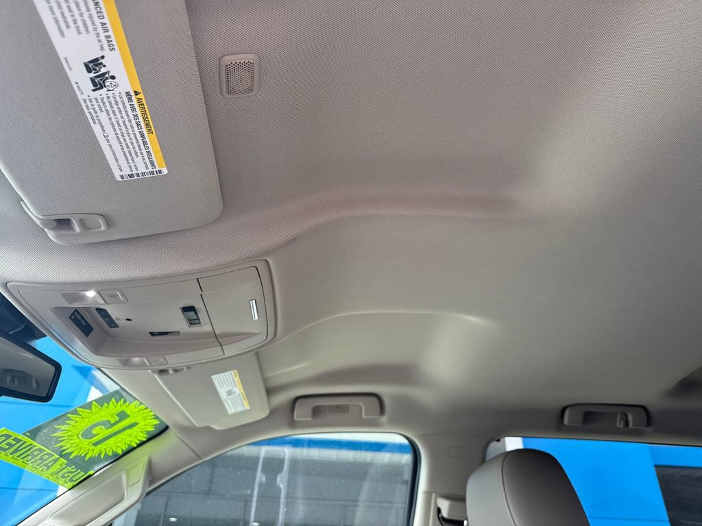 Used 2015 GMC Sierra 1500 SLT w/ SLT Crew Cab Value Package image 27