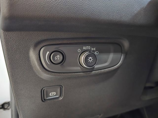 Used 2023 GMC Terrain SLE w/ Driver Convenience Package AWD/4WD image 16