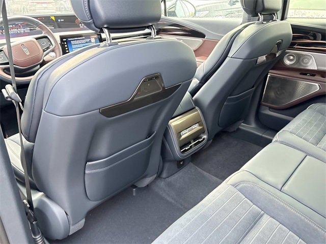 New 2026 Lincoln Nautilus Black Label w/ Jet Appearance Package image 17