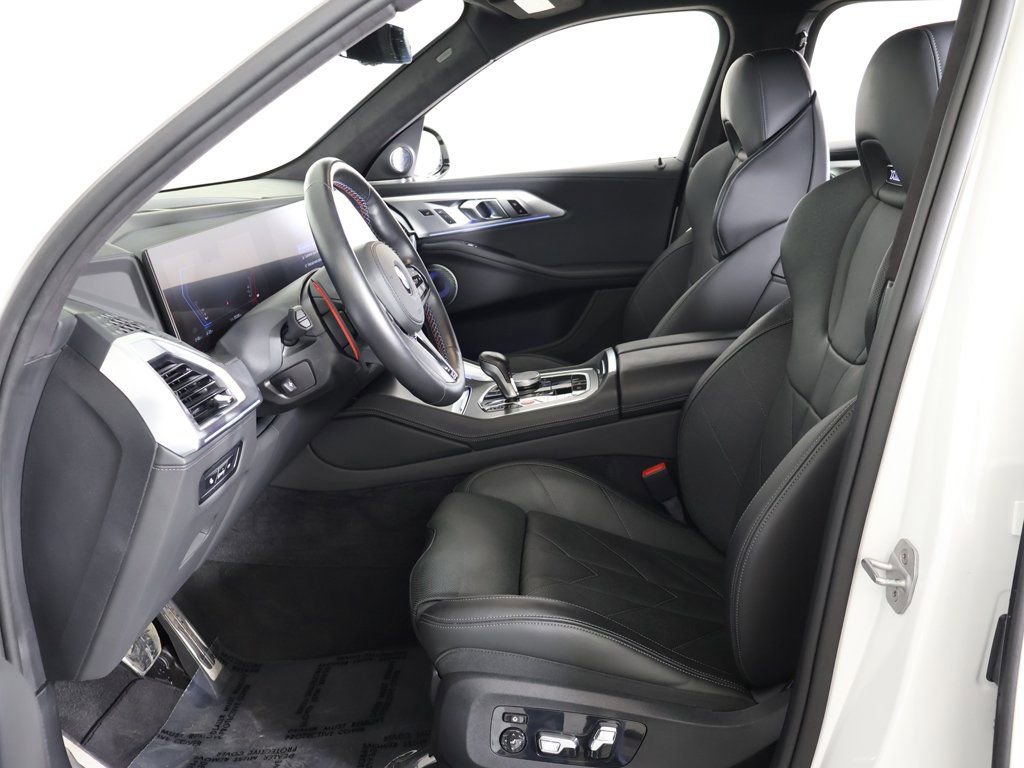 Used 2024 BMW XM image 33