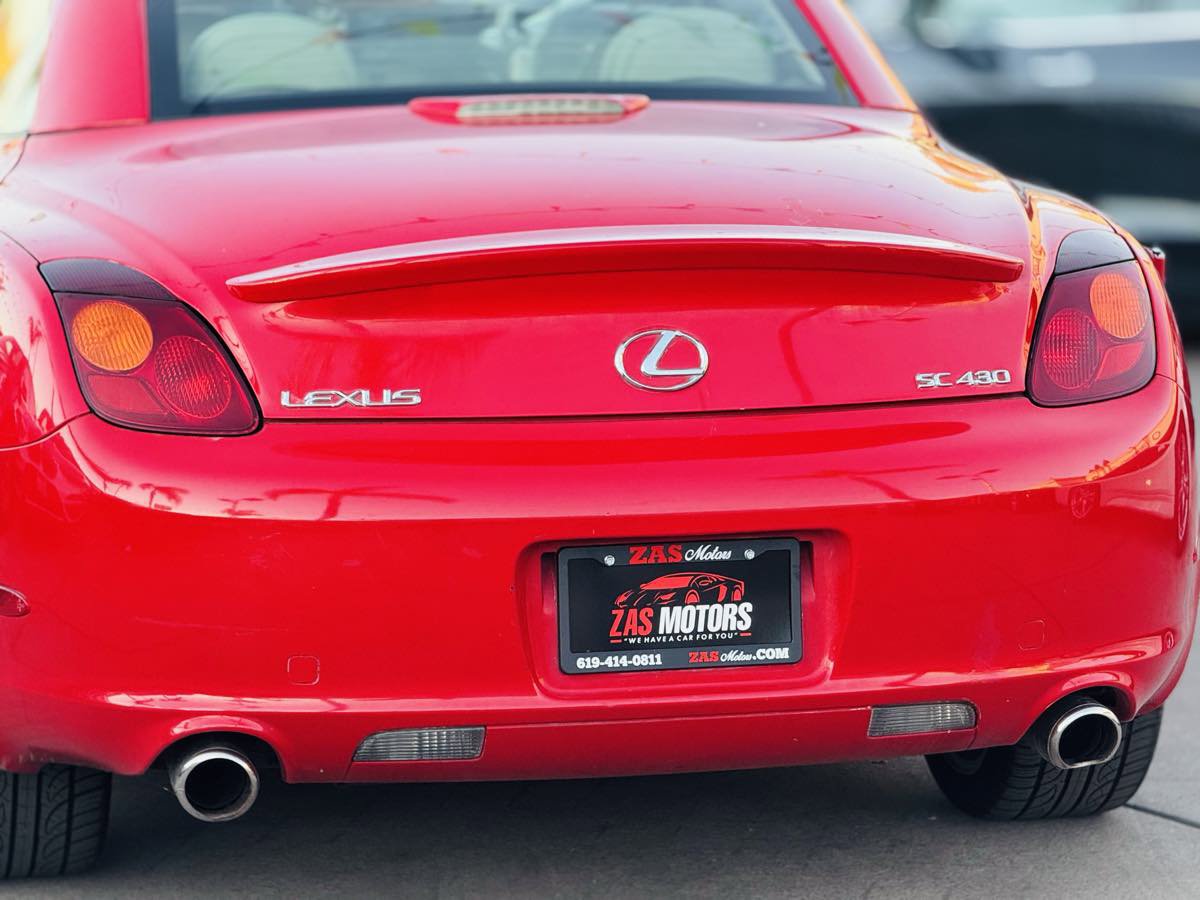 Used 2004 Lexus SC 430 Convertible image 9