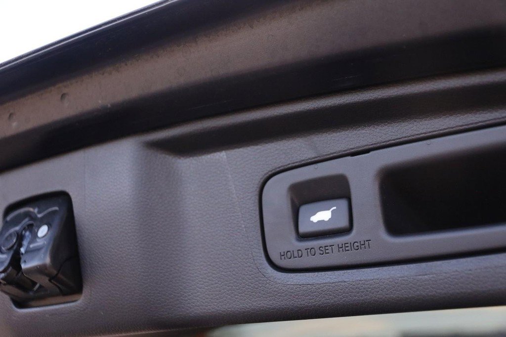 Used 2025 Honda CR-V Sport-L image 8