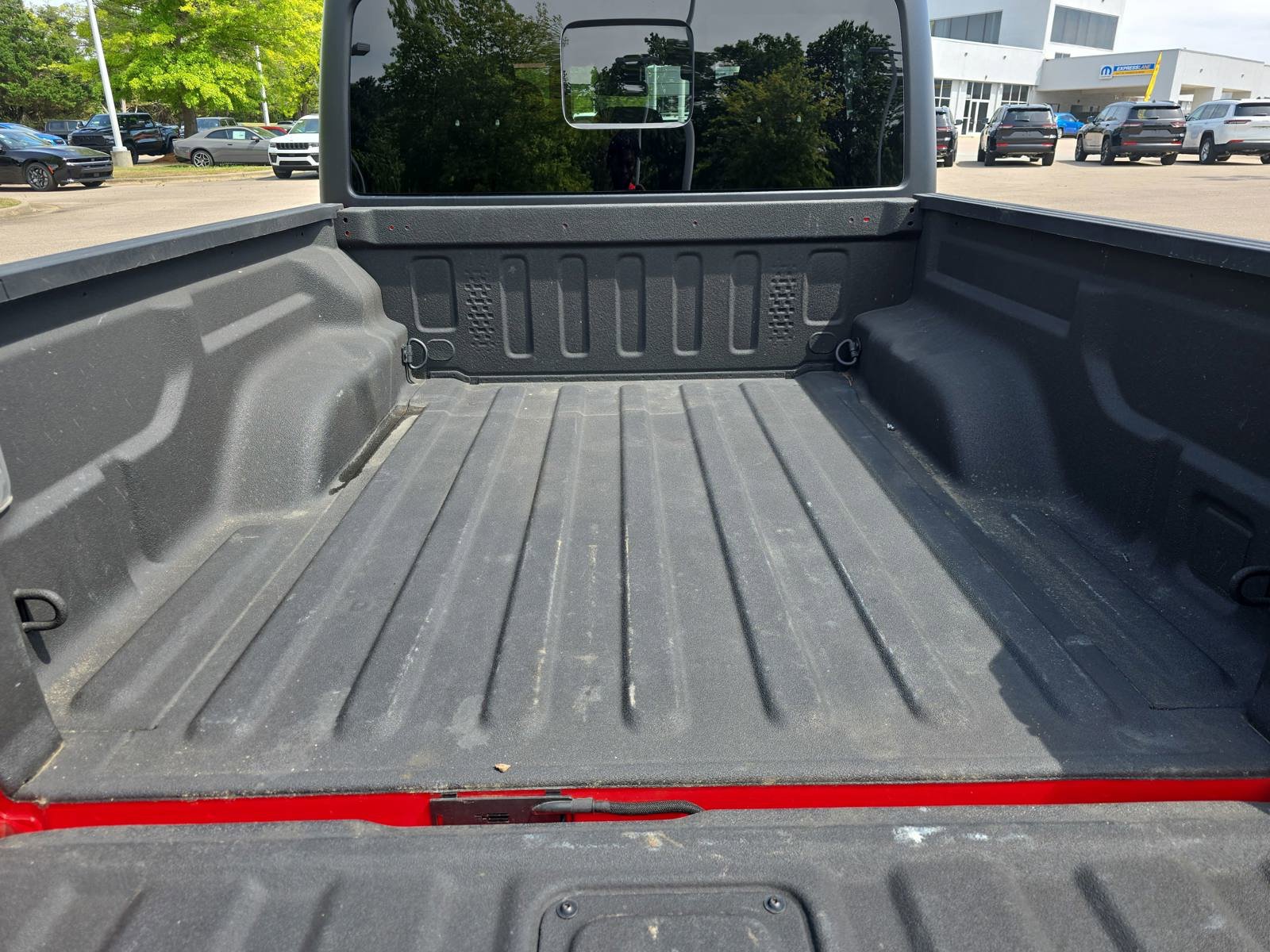 Used 2024 Jeep Gladiator Sport image 14
