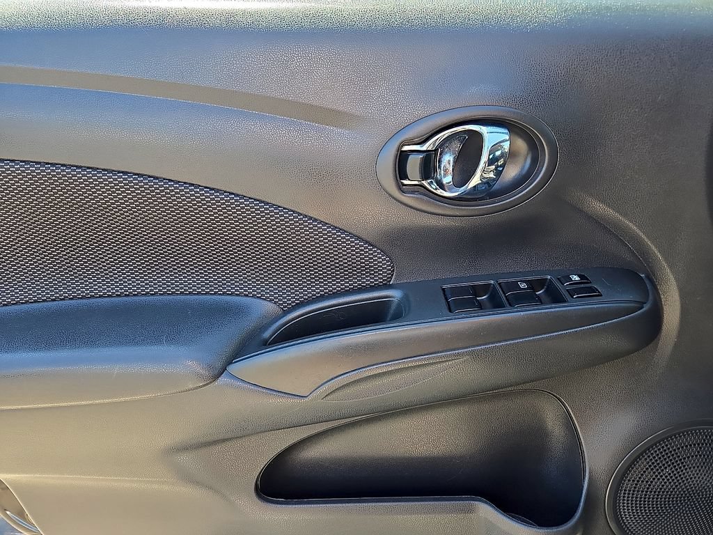 Used 2018 Nissan Versa SV FWD image 18