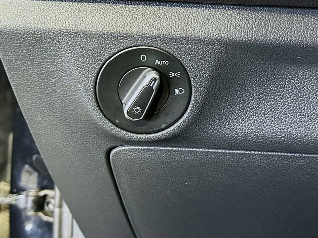 Used 2024 Volkswagen Jetta SE image 11