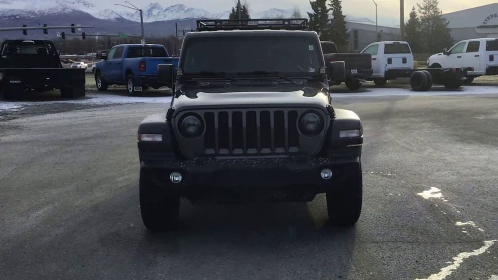 Certified 2018 Jeep Wrangler Unlimited Sport S image 3