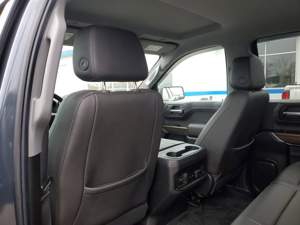 Used 2019 Chevrolet Silverado 1500 RST AWD/4WD image 32