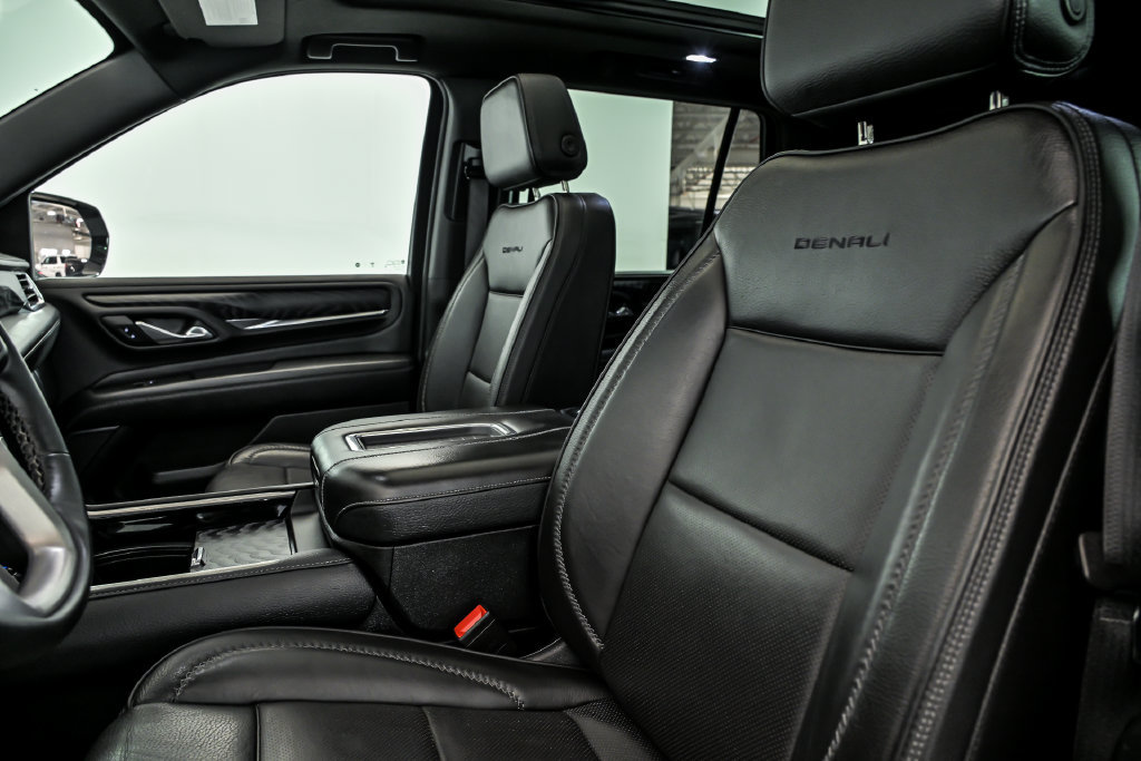 Used 2023 GMC Yukon Denali AWD/4WD image 14