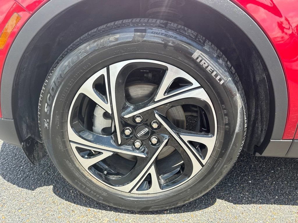 Certified 2024 Lincoln Nautilus Premier AWD/4WD image 11