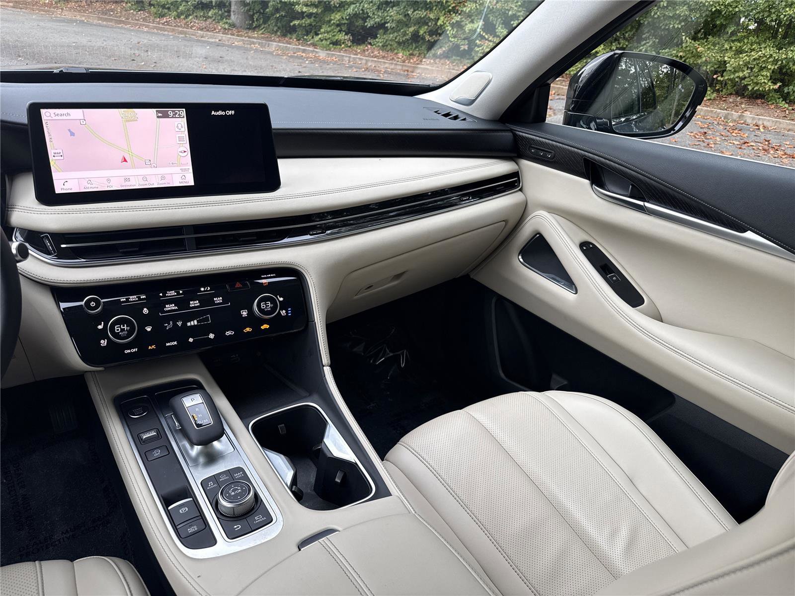 Used 2025 INFINITI QX60 Sensory w/ Vision Package image 17