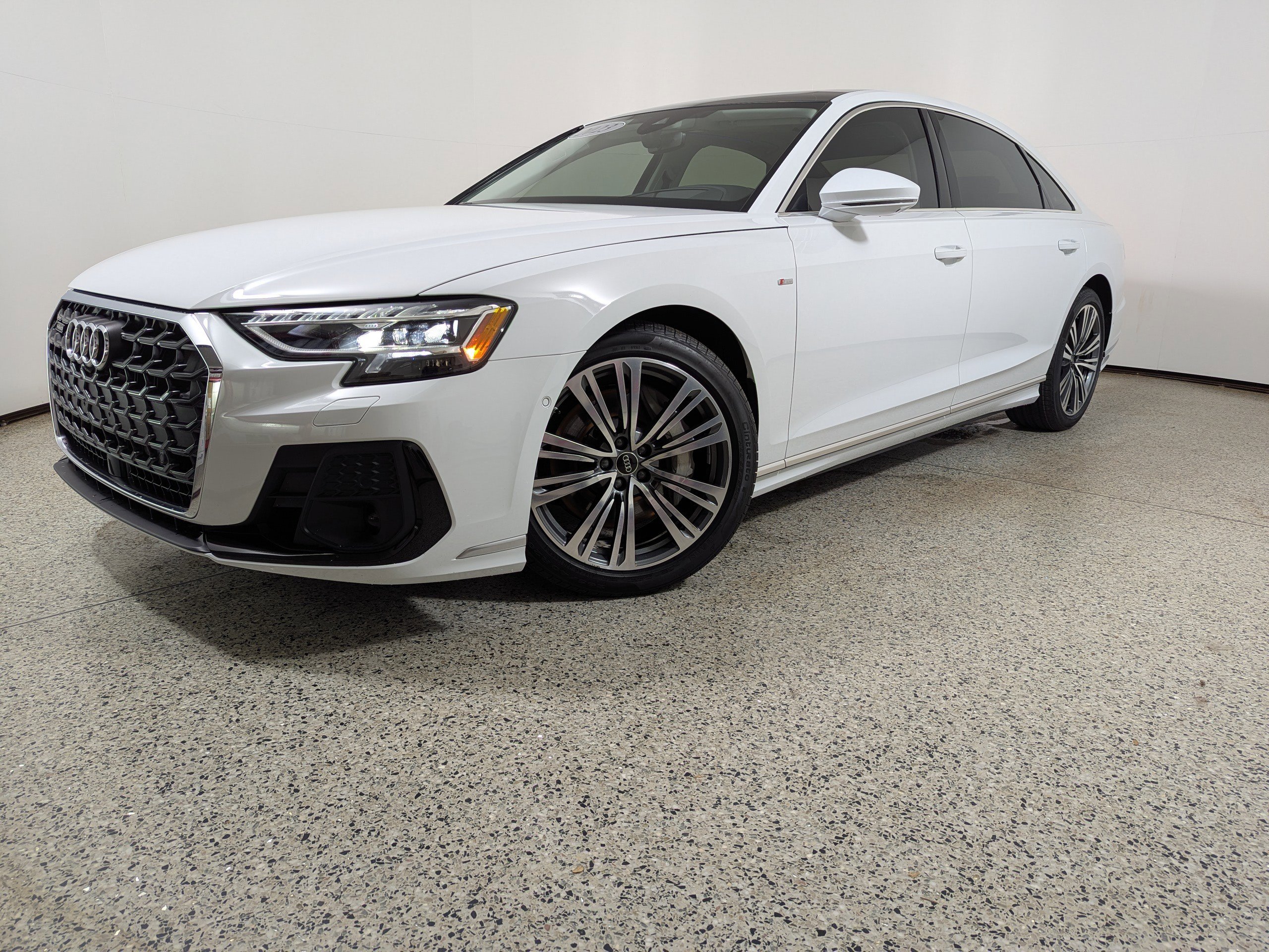 Certified 2023 Audi A8 L 3.0T AWD/4WD image 31