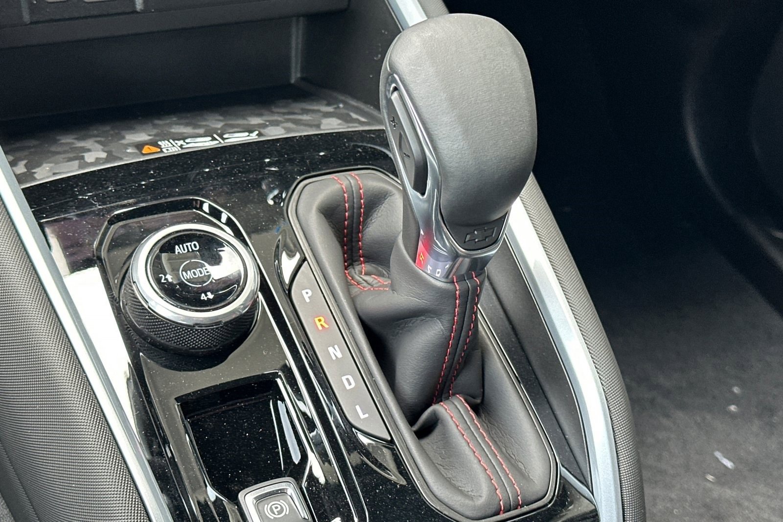 New 2025 Chevrolet Colorado Z71 w/ Midnight Edition image 23