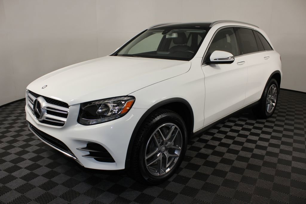 Used 2016 Mercedes-Benz GLC 300 4MATIC image 1