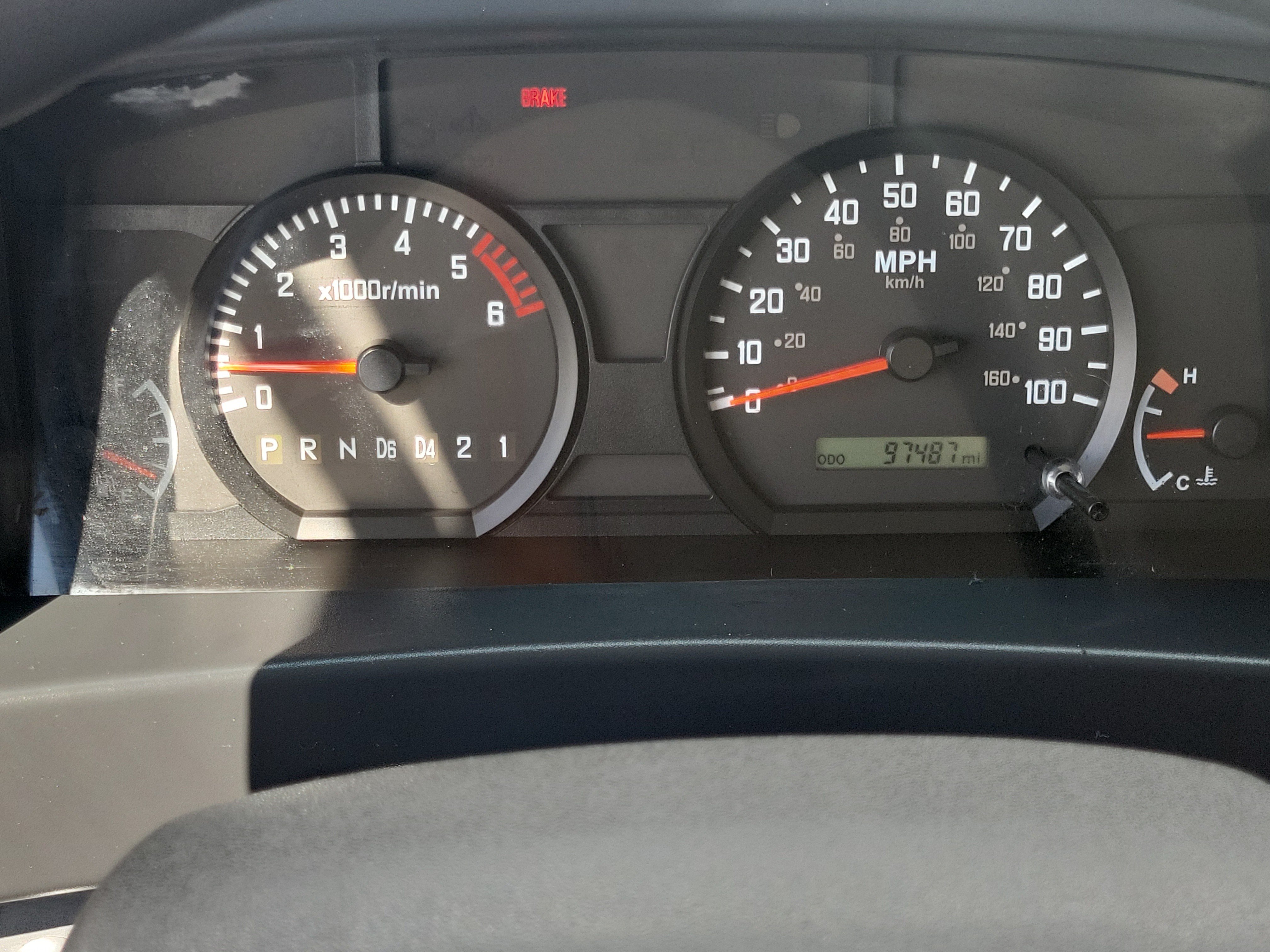 Used 2021 Isuzu NPR RWD image 26